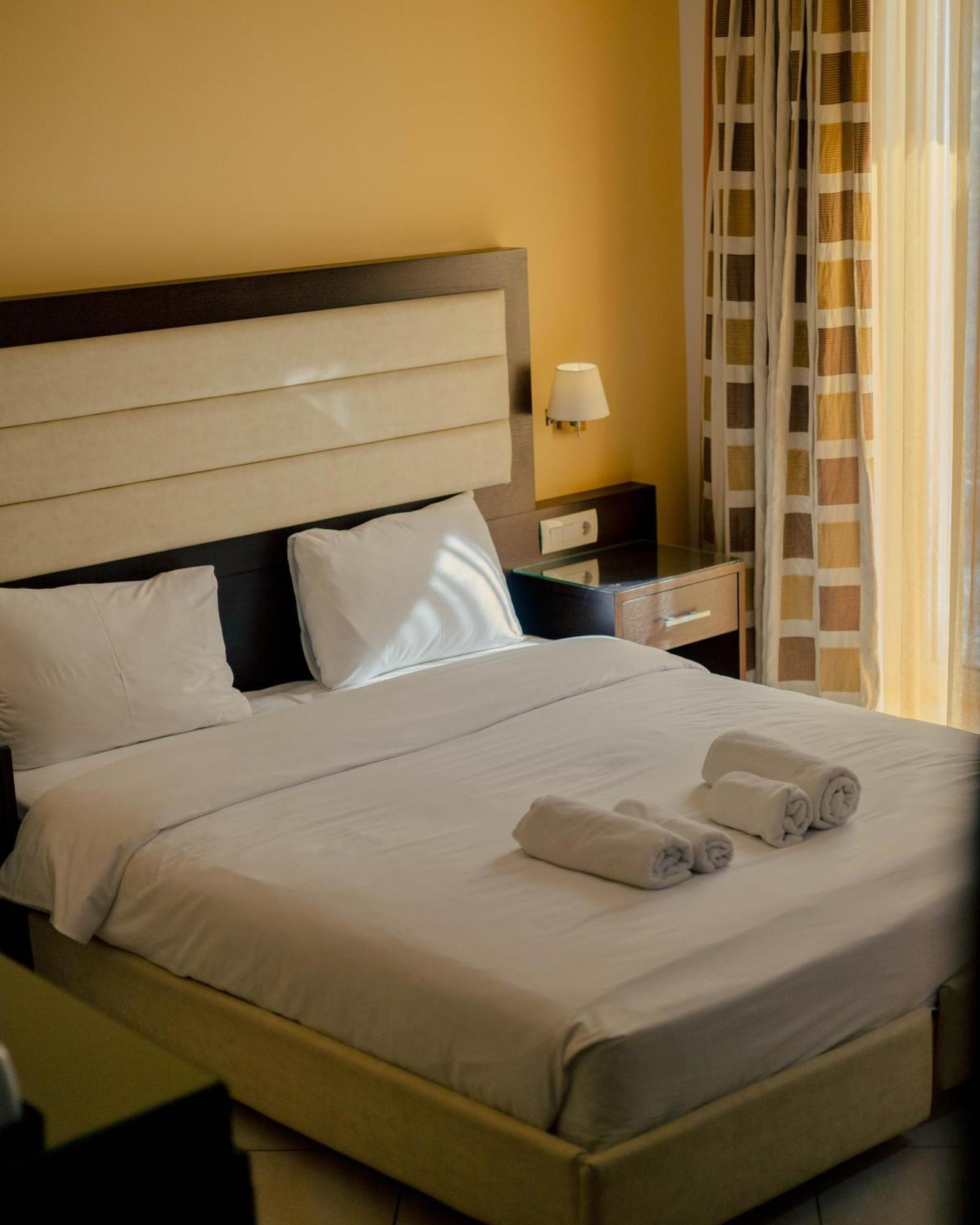 Hotel Kyani Akti Xilókasztro Kültér fotó