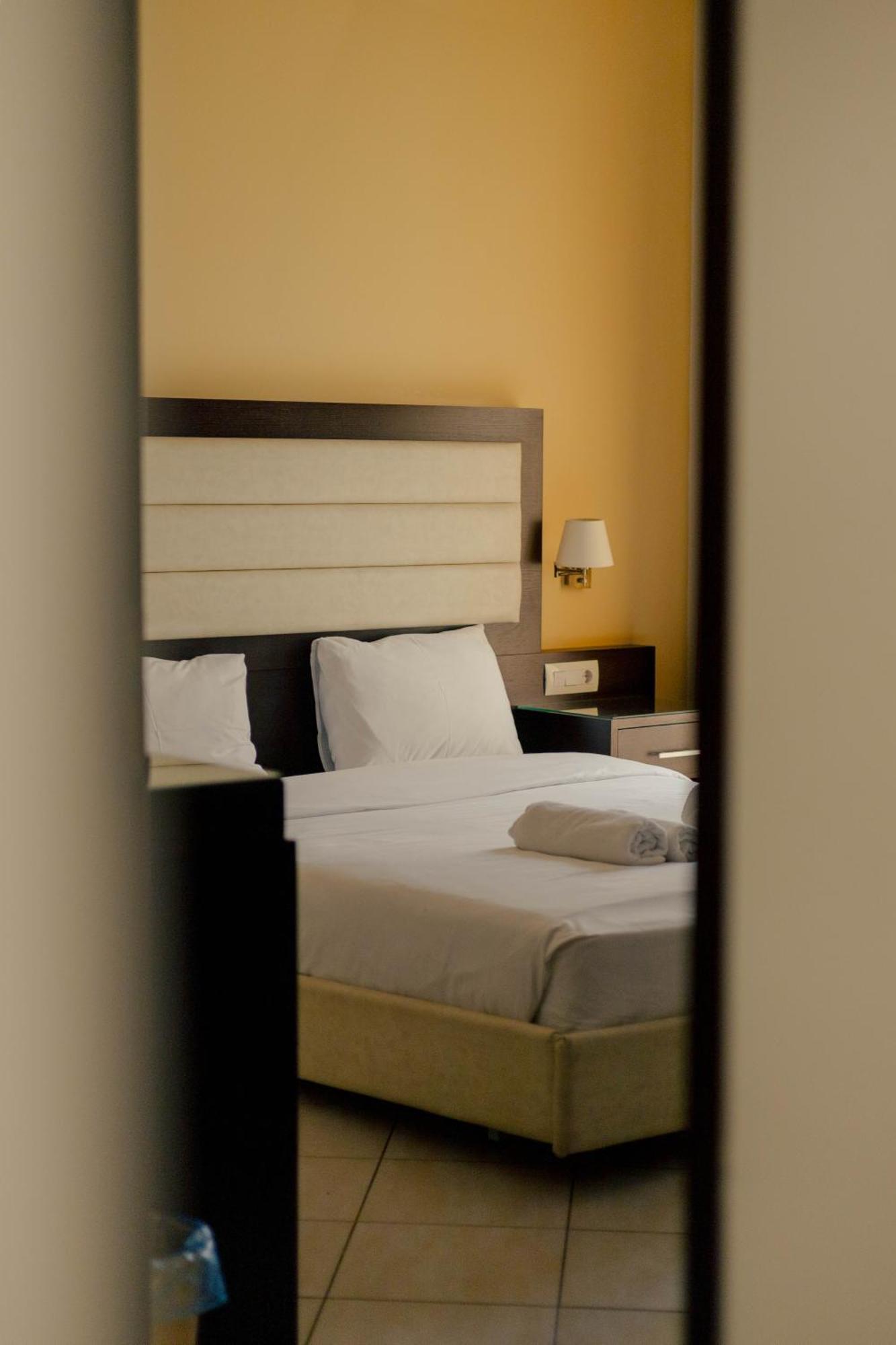 Hotel Kyani Akti Xilókasztro Kültér fotó