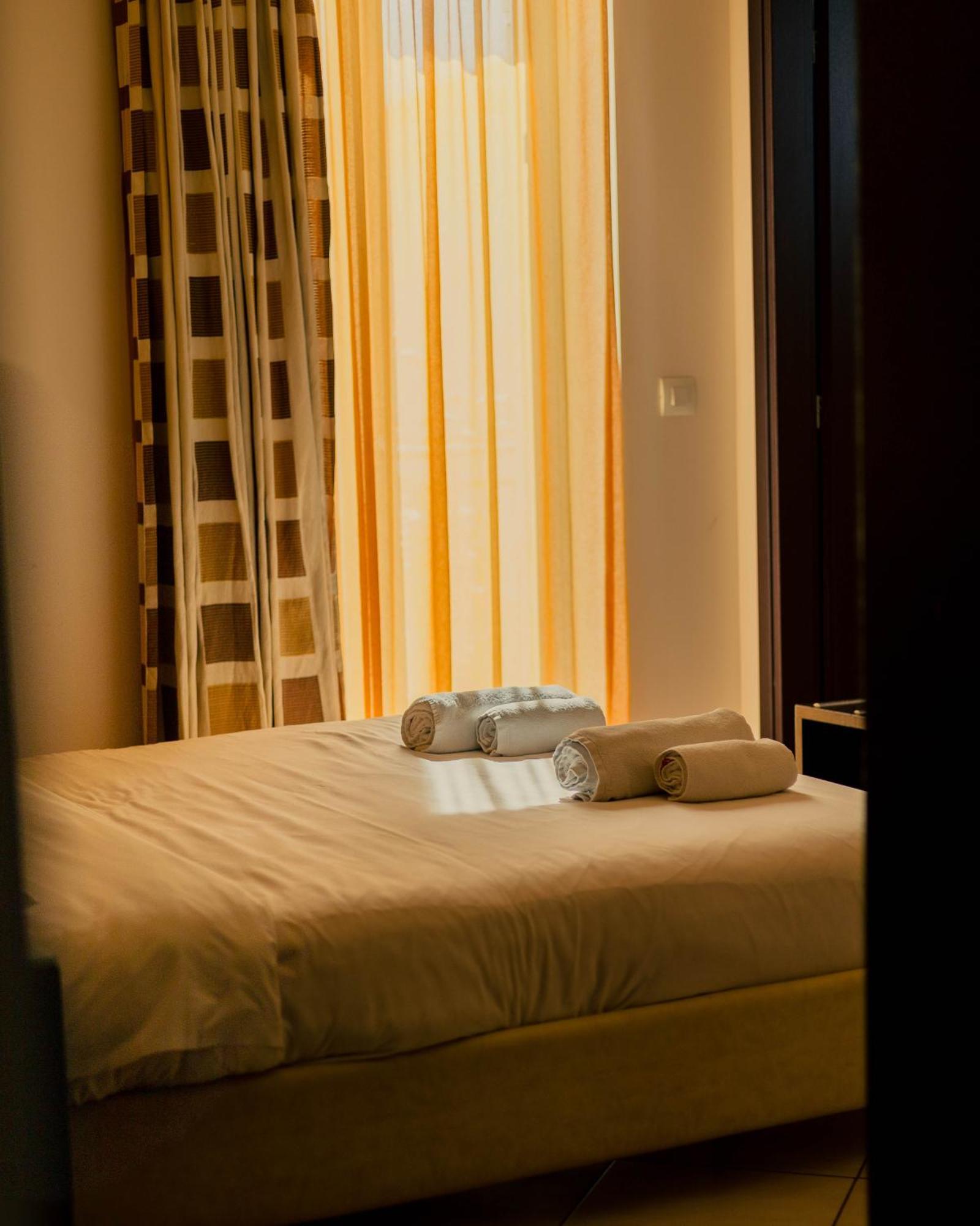 Hotel Kyani Akti Xilókasztro Kültér fotó
