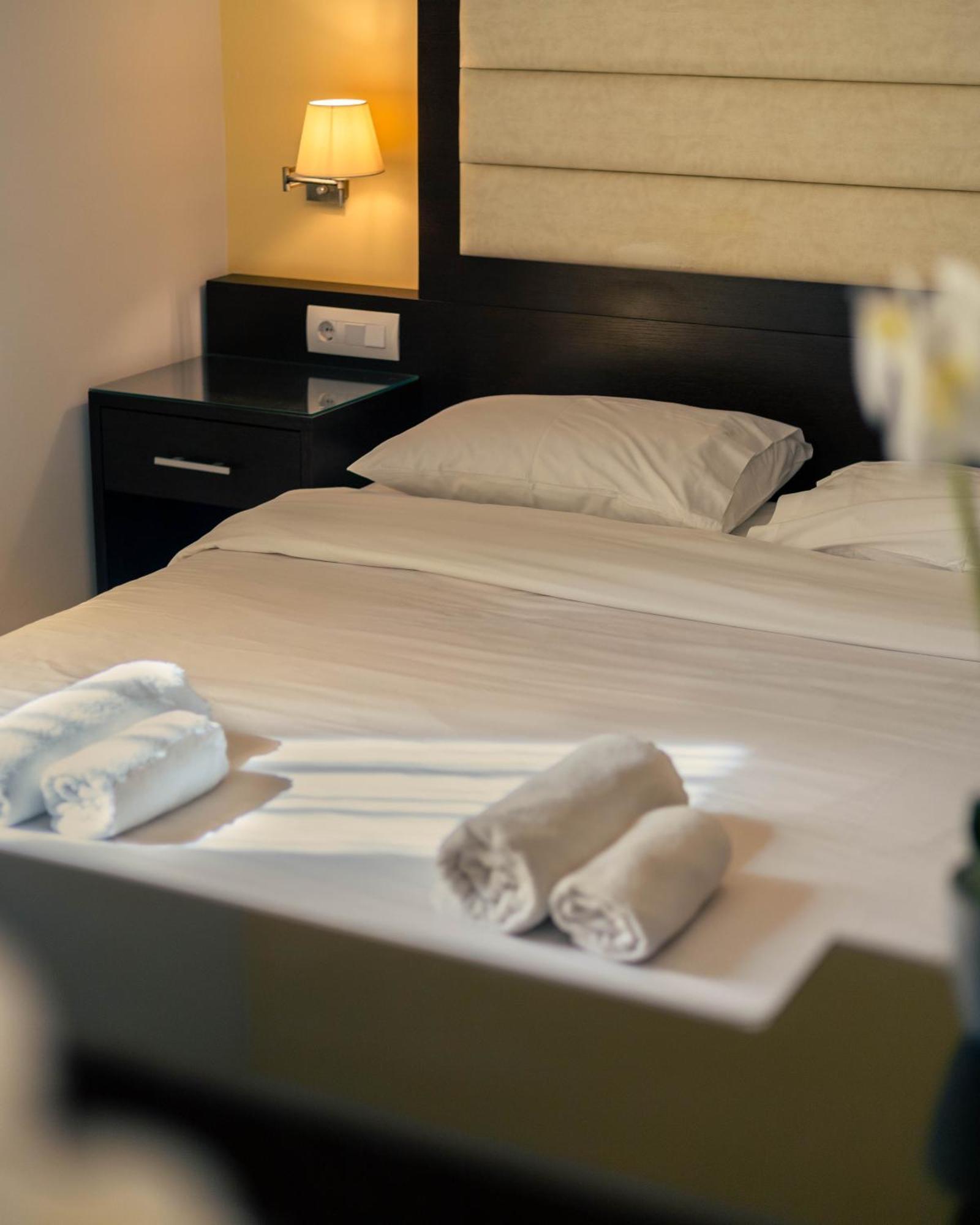Hotel Kyani Akti Xilókasztro Kültér fotó