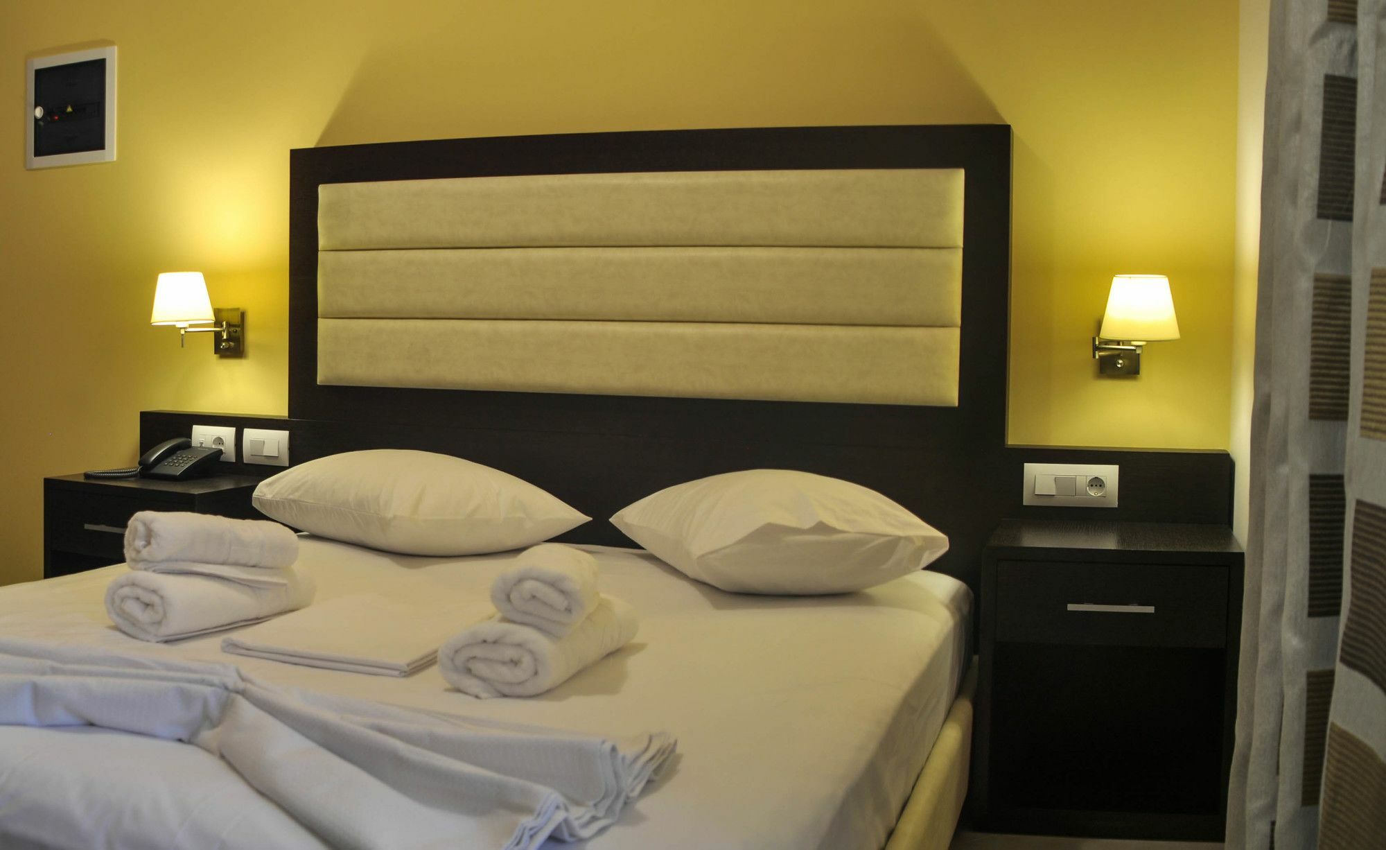 Hotel Kyani Akti Xilókasztro Kültér fotó