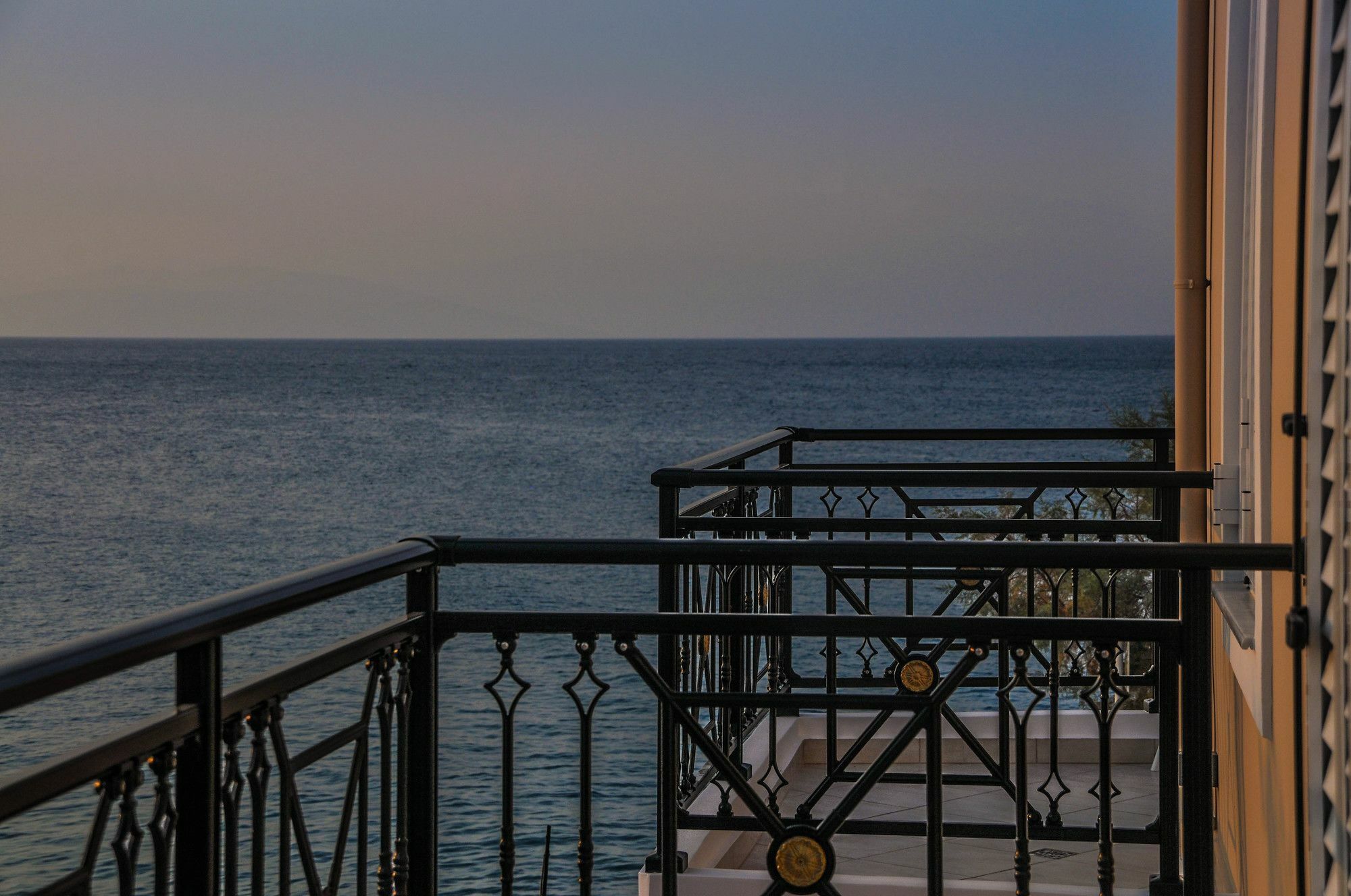 Hotel Kyani Akti Xilókasztro Kültér fotó